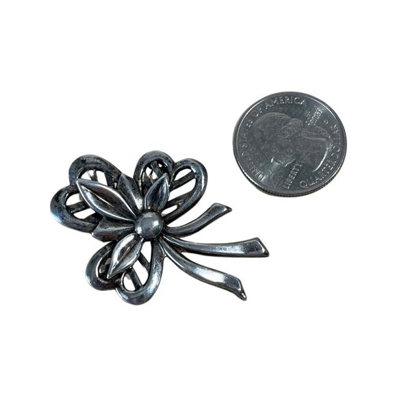 Vintage Sterling Silver Clover Floral Brooch, Vintage Flower Silver Pin - Picture 3 of 6